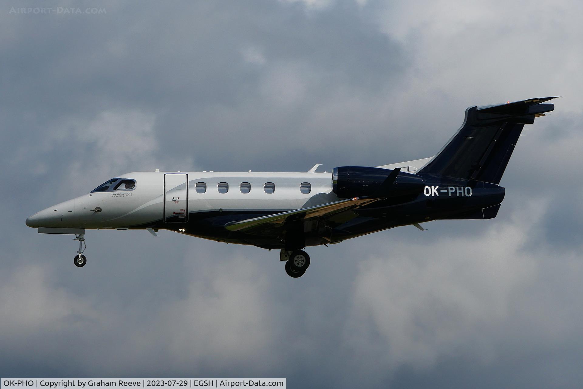 OK-PHO, 2022 Embraer 505 Phenom 300E C/N 50500709, Landing at Norwich.