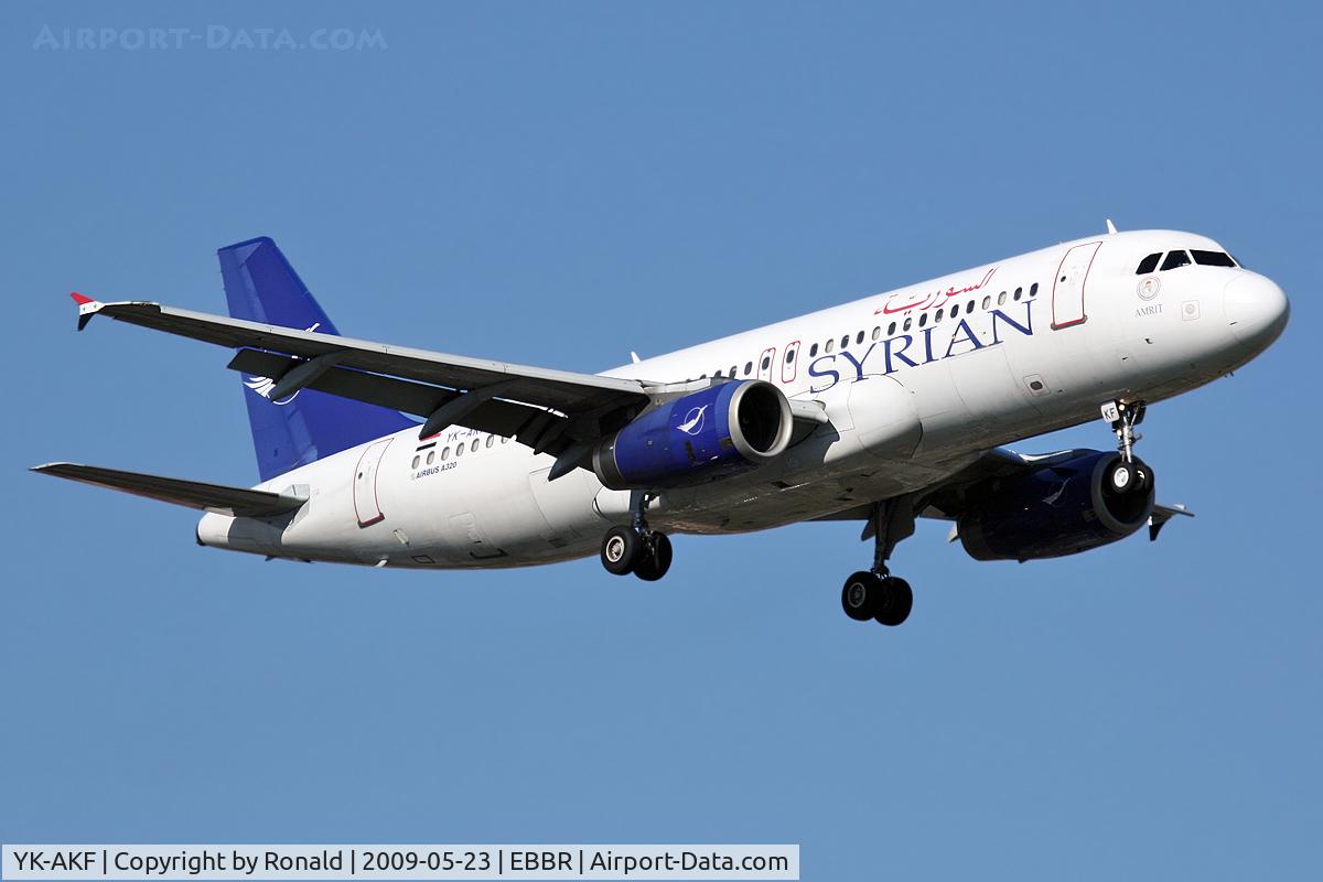 YK-AKF, 1999 Airbus A320-232 C/N 1117, at bru