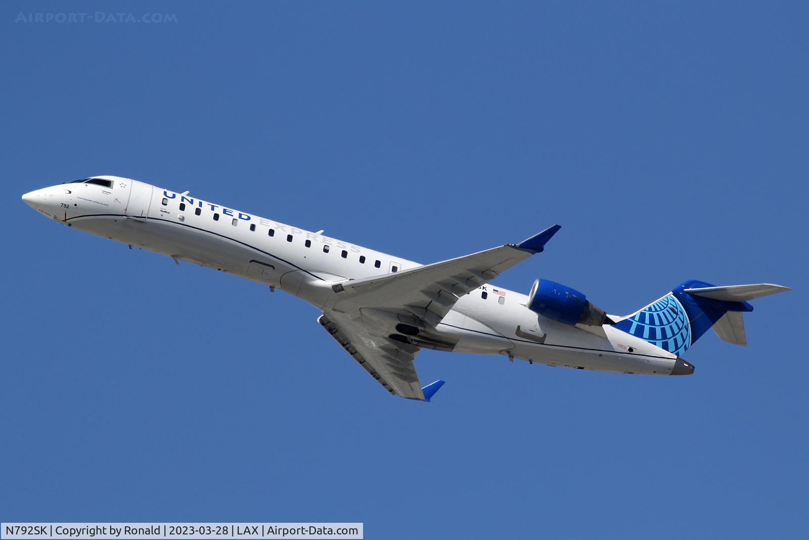 N792SK, 2009 Bombardier CRJ-700 (CL-600-2C10) Regional Jet C/N 10294, at lax