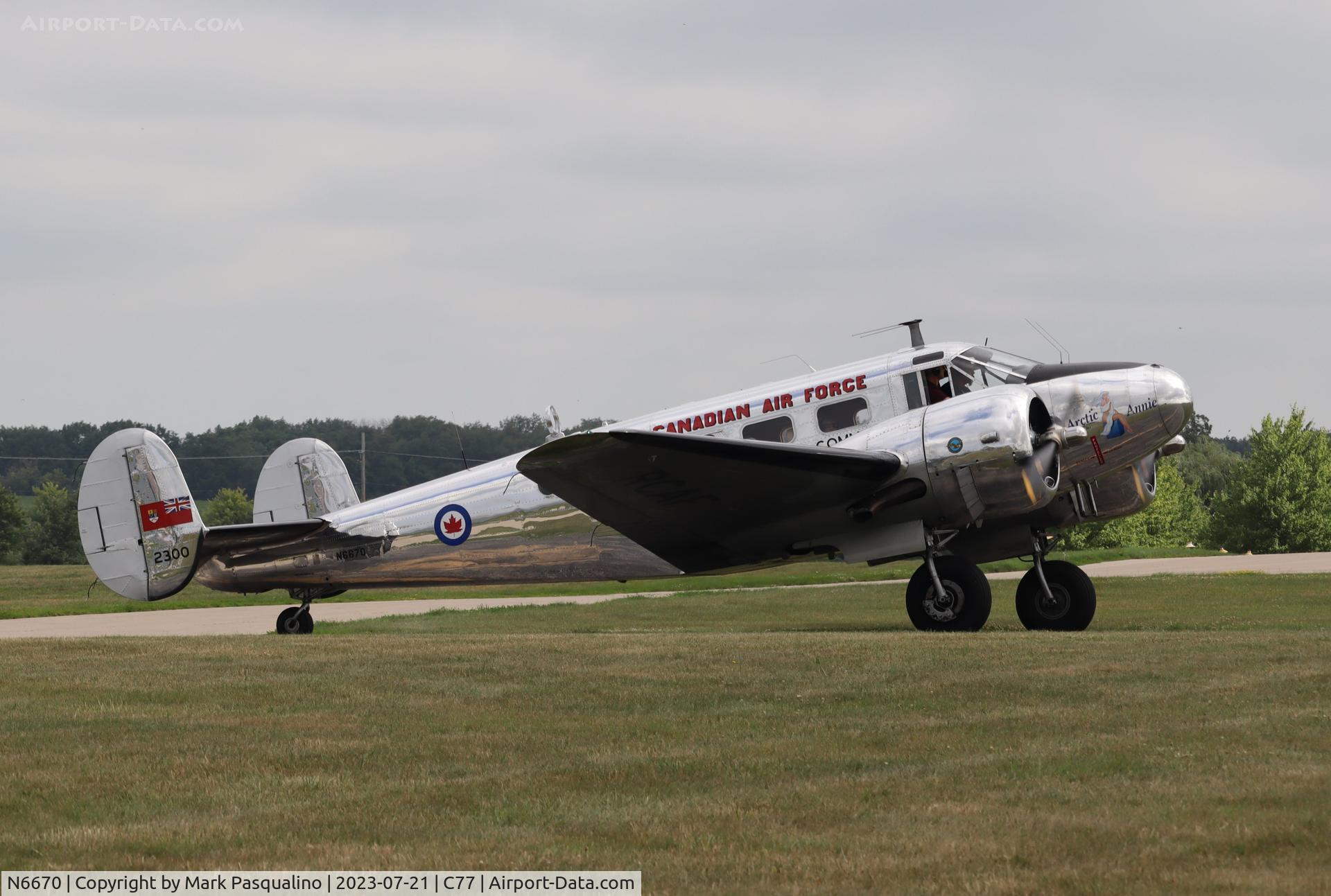 N6670, 1952 Beech 3N Expeditor C/N CA-98, Beech 3N