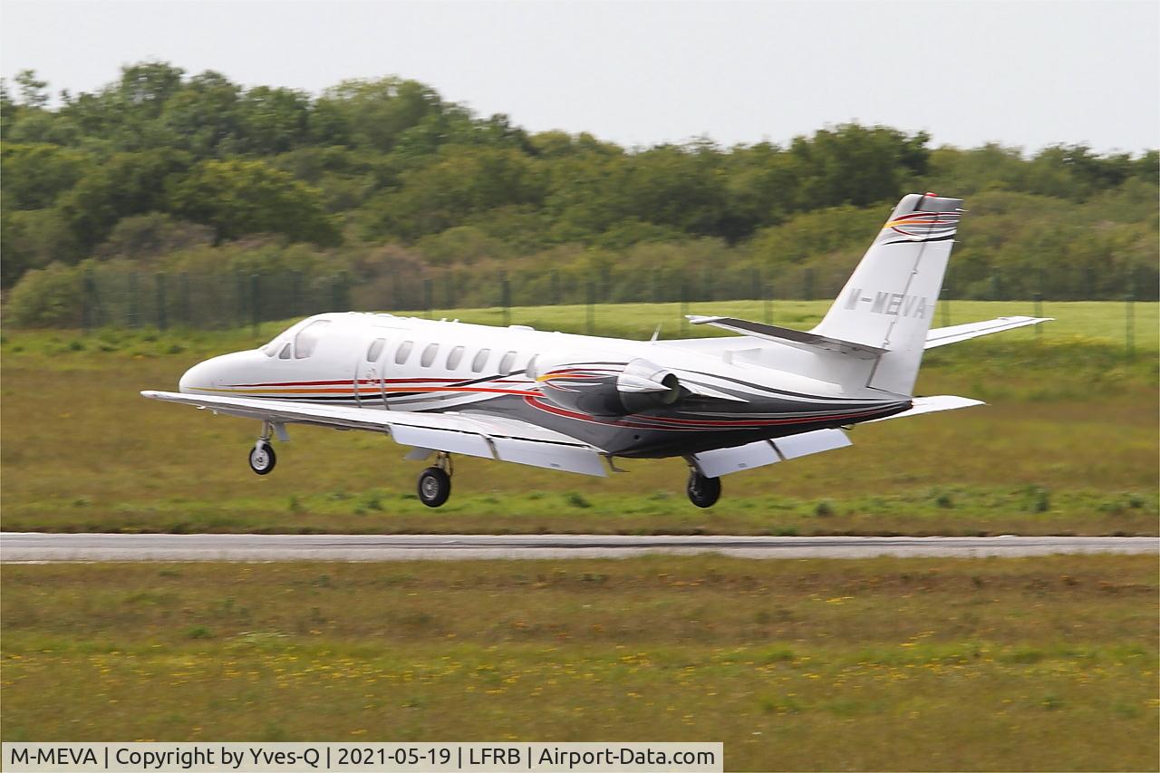 M-MEVA, 1996 Cessna 560 Citation Ultra C/N 560-0346, Cessna 560 Citation Ultra, Landing rwy 25L, Brest-Bretagne airport (LFRB-BES)
