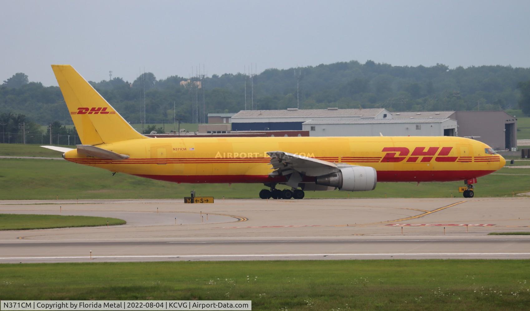 N371CM, 1994 Boeing 767-338 C/N 25577, DHL 767-300F zx CVG-AFW