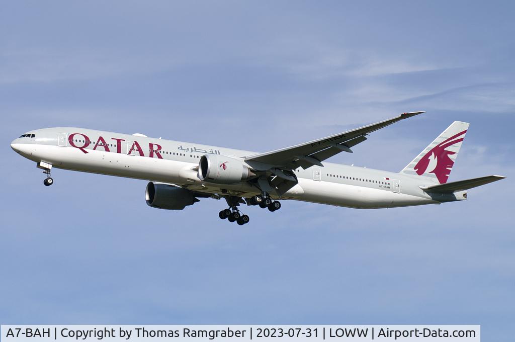 A7-BAH, 2010 Boeing 777-3DZ/ER C/N 37762, Qatar Airways Boeing 777-300