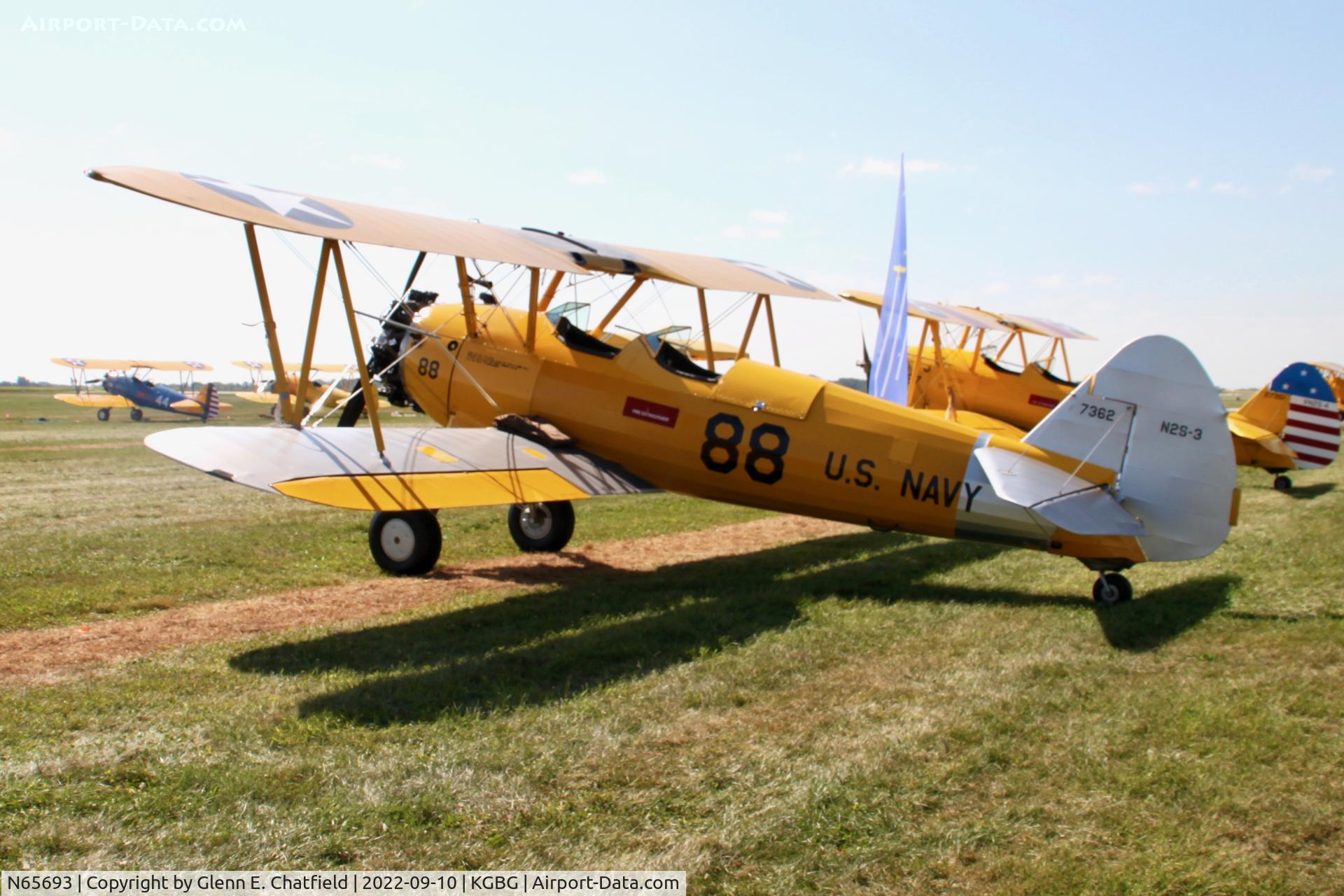 N65693, 1942 Boeing B75N1 C/N 75-6966, At the Stearman Fly In