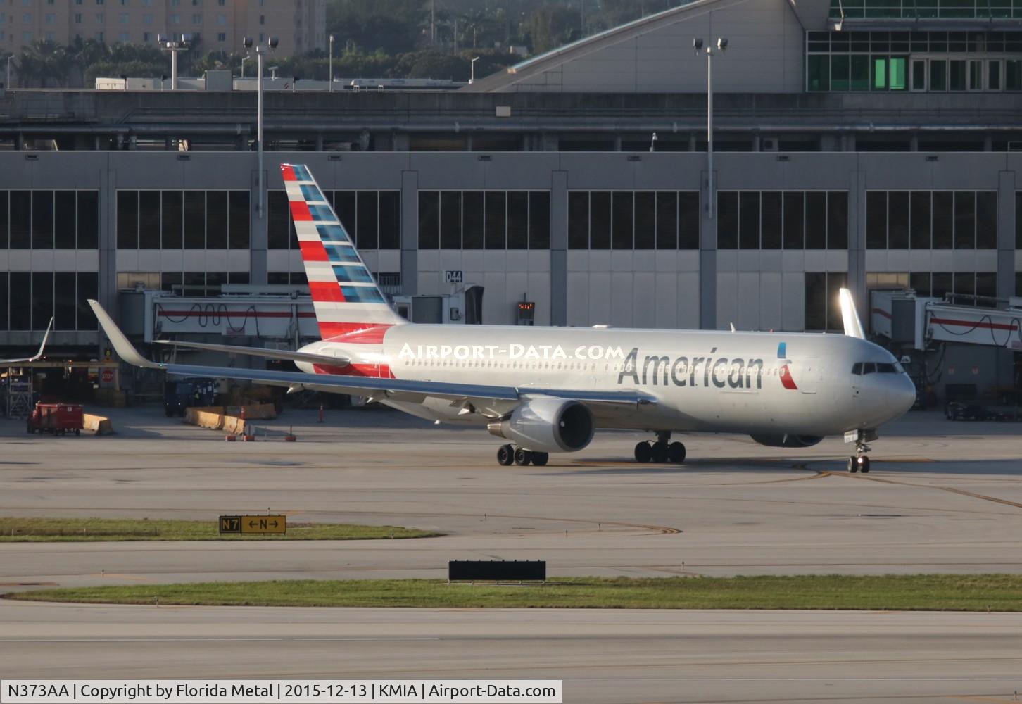 N373AA, 1992 Boeing 767-323 C/N 25200, AAL 763 nc zx MIA-DFW