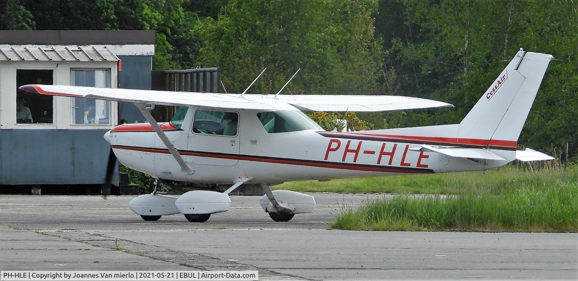 PH-HLE, 1979 Cessna 152 C/N 15283822, Ursel