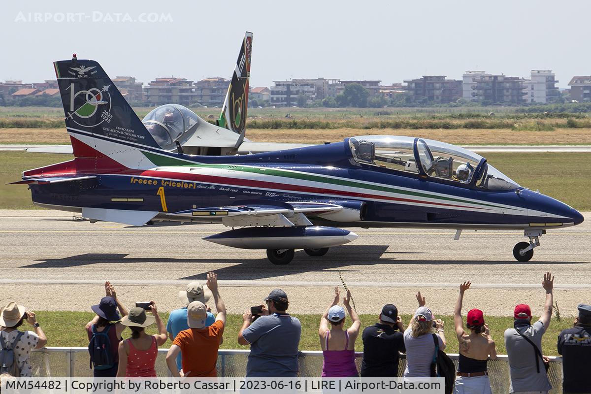 MM54482, Aermacchi MB-339PAN C/N 6677/072/AD011, Manifestazione Aerea del Centenario del Aeronautica Militare