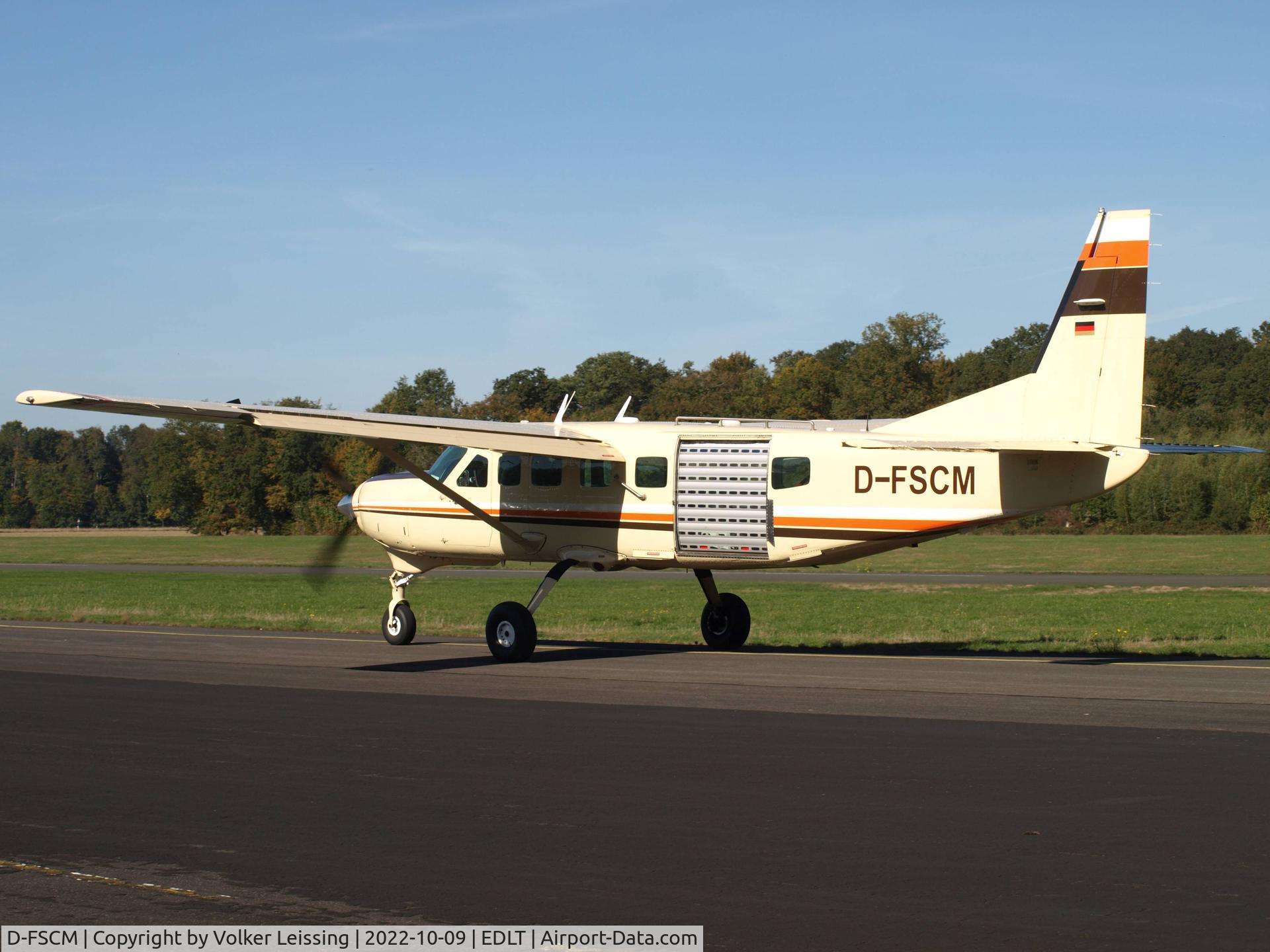 D-FSCM, 1994 Cessna 208B Grand Caravan C/N 208B-0395, taxi to parking