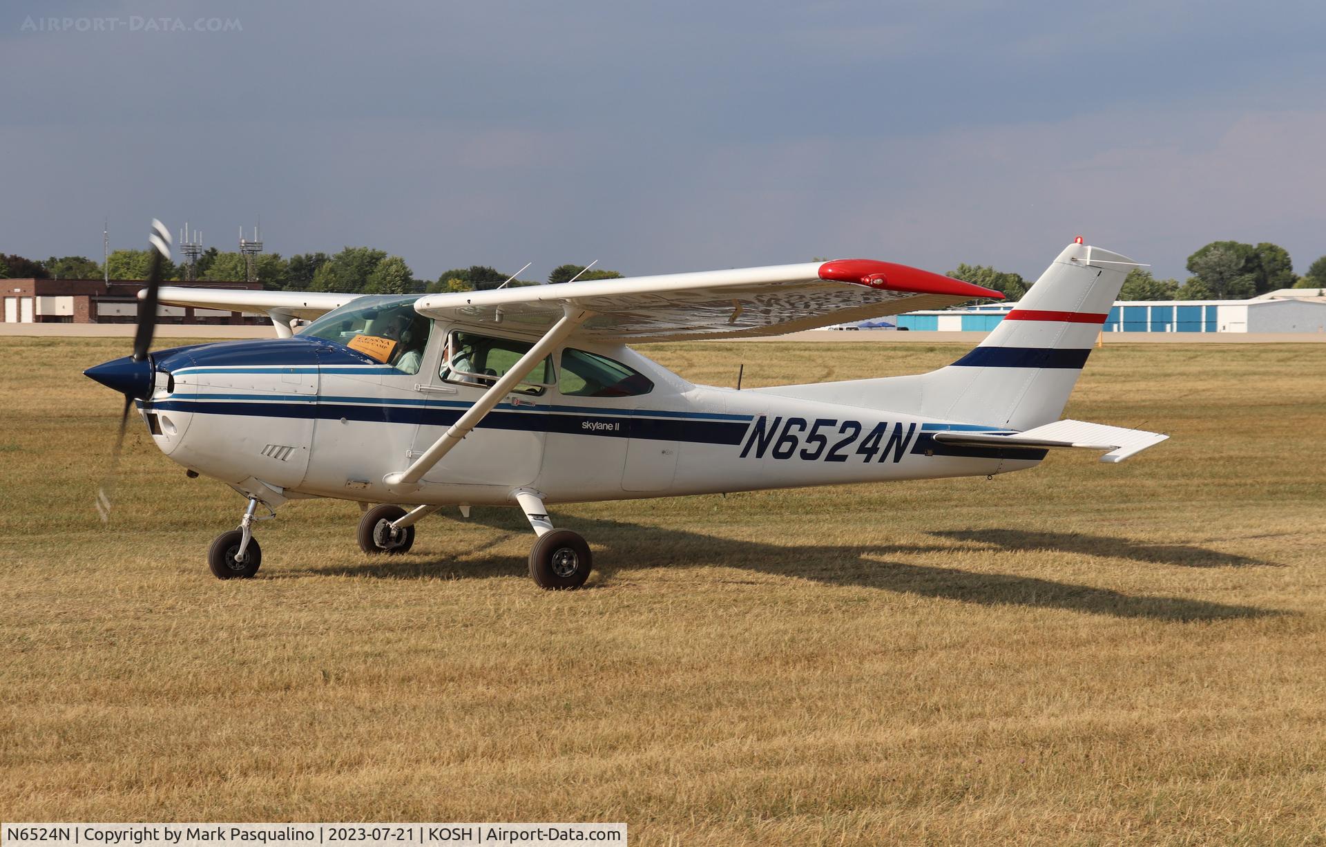 N6524N, 1981 Cessna 182R Skylane C/N 18267835, Cessna 182R