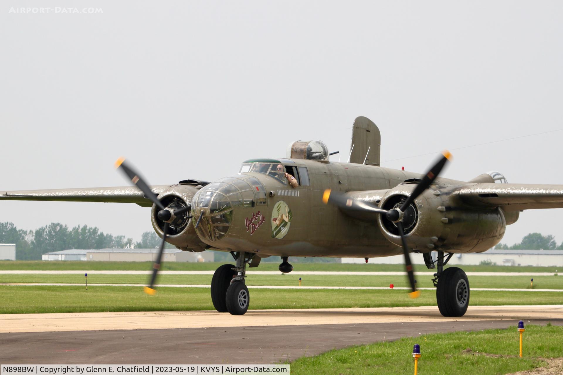 N898BW, 1945 North American TB-25N Mitchell C/N 108-47749 (45-8898), At the TBM Reunion