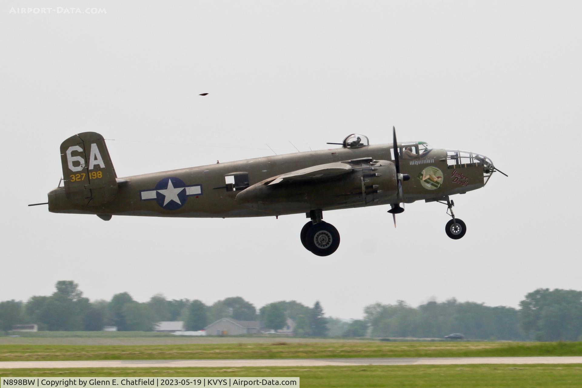 N898BW, 1945 North American TB-25N Mitchell C/N 108-47749 (45-8898), At the TBM Reunion