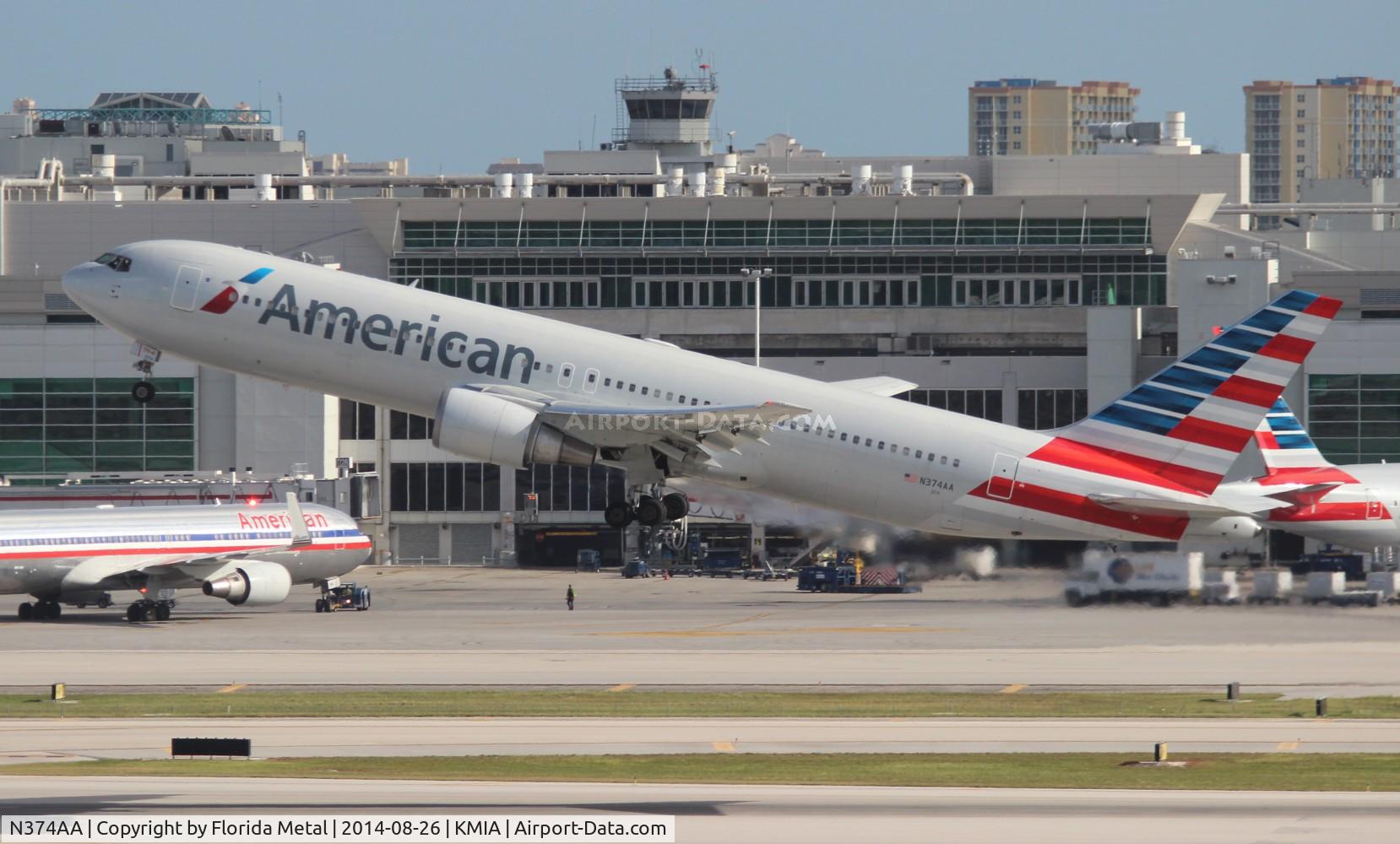 N374AA, 1992 Boeing 767-323 C/N 25201, AAL 763 nc zx MIA-MAD