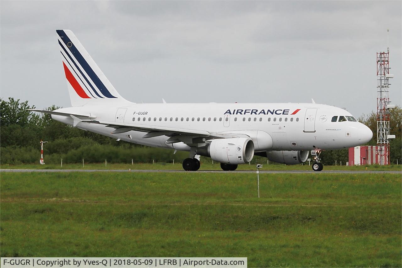 F-GUGR, 2007 Airbus A318-111 C/N 3009, Airbus A318-111, Taxiing rwy 25L, Brest-Bretagne airport (LFRB-BES)