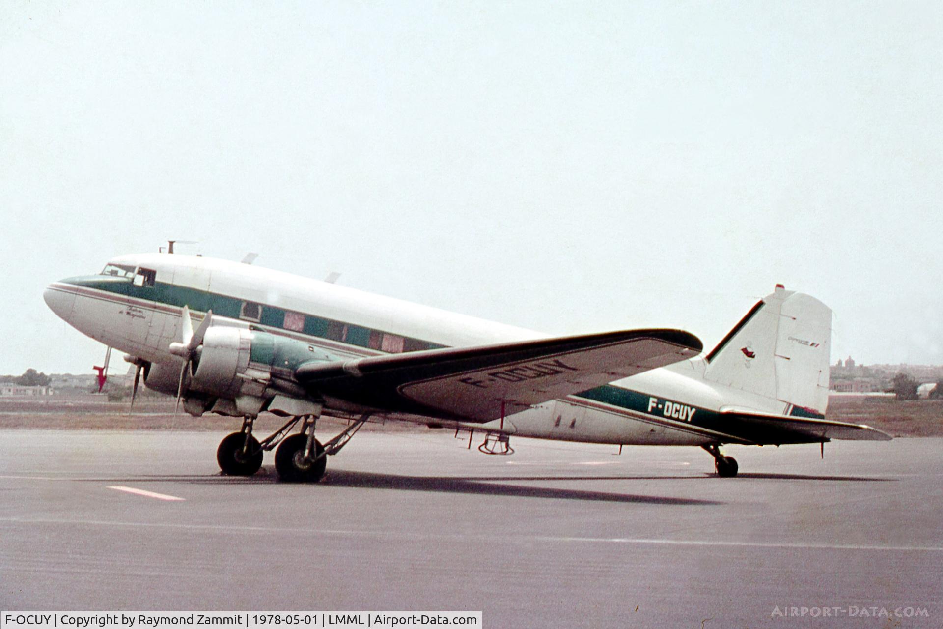 F-OCUY, Douglas DC-3 (C-47 Skytrain/Dakota) C/N 7390, Douglas DC-3 Dakota F-OCUY