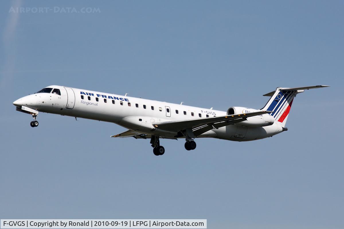 F-GVGS, 2001 Embraer ERJ-145LR (EMB-145LR) C/N 145385, at cdg