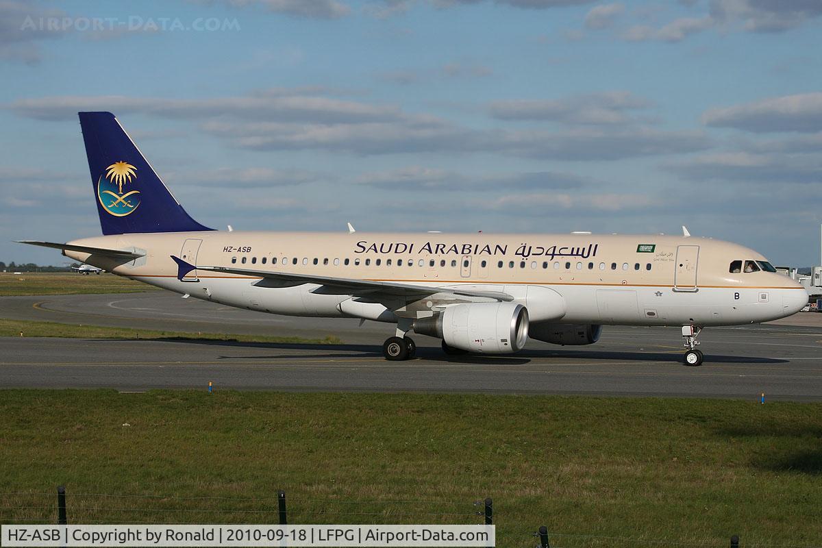 HZ-ASB, 2009 Airbus A320-214 C/N 4090, at cdg