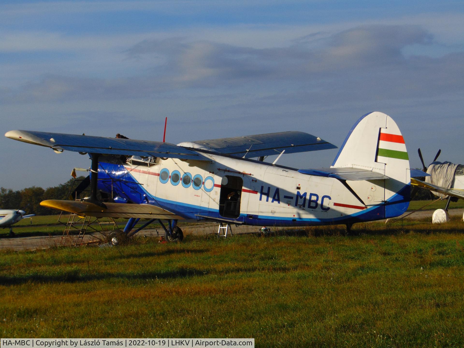HA-MBC, 1975 PZL-Mielec An-2R C/N 1G161-08, Prepare to take off...