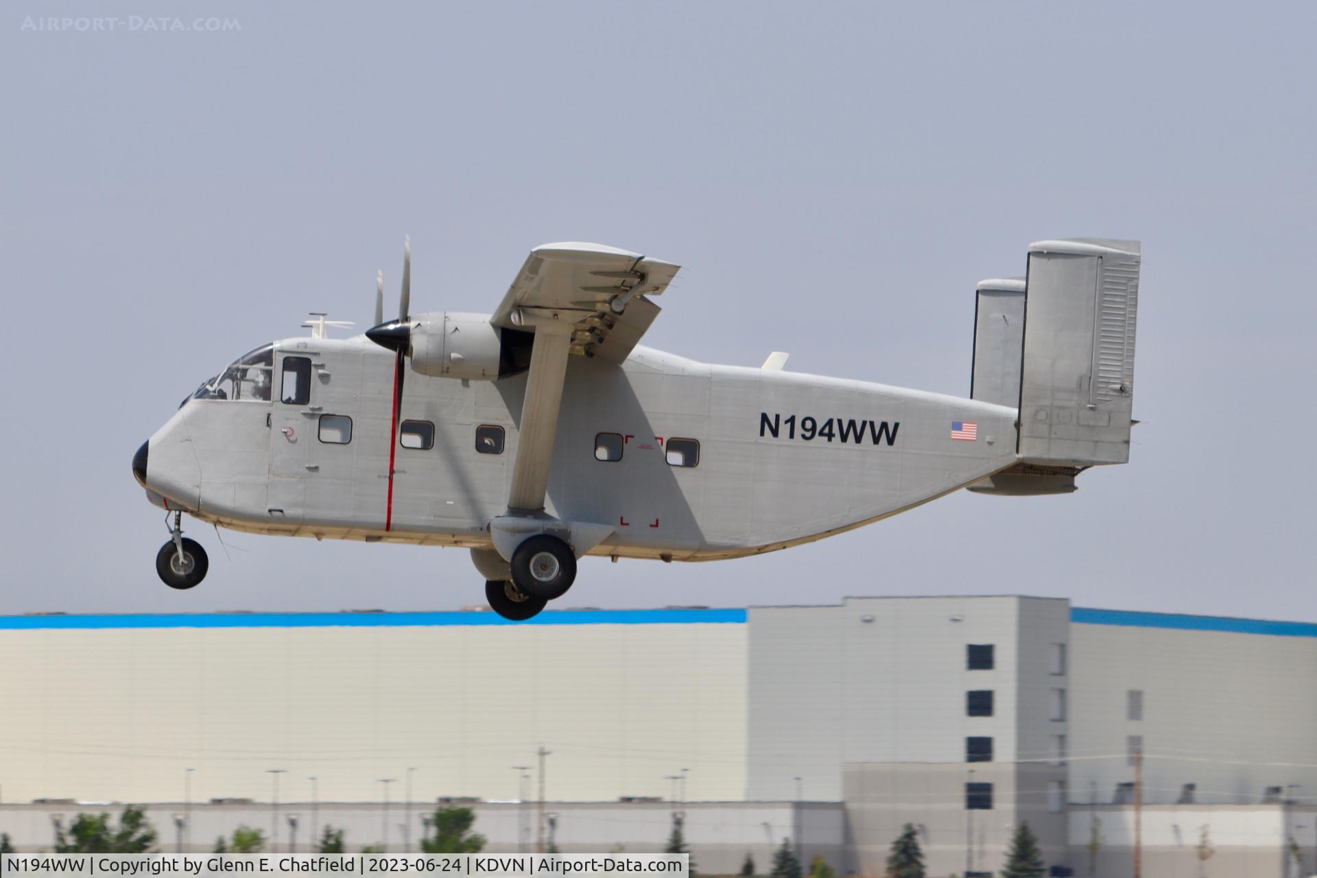 N194WW, 1979 Short SC7 Skyvan 3-100 C/N SH.1969, At the Quad Cities Airshow as a jump plane.