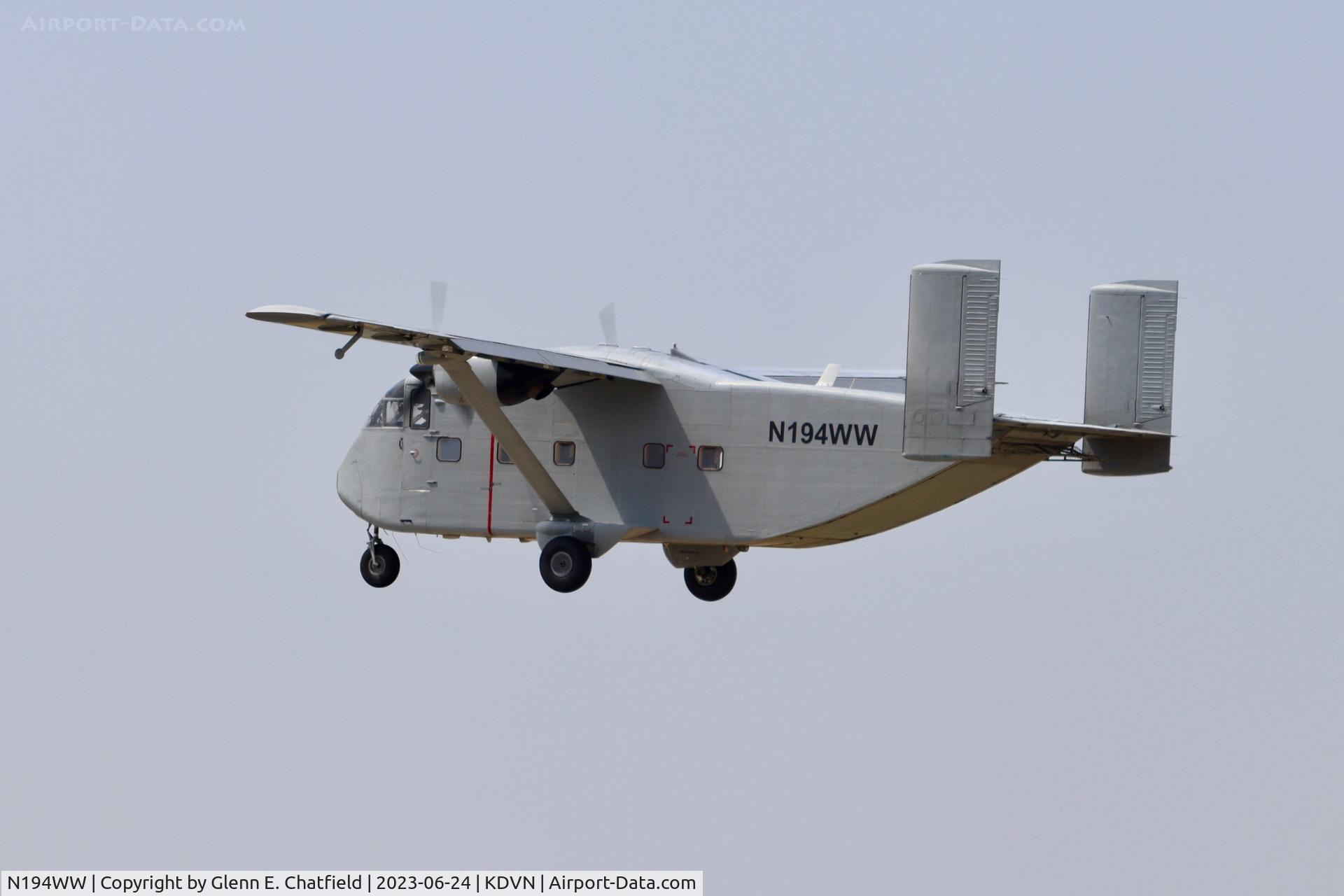 N194WW, 1979 Short SC7 Skyvan 3-100 C/N SH.1969, At the Quad Cities Airshow as a jump plane.