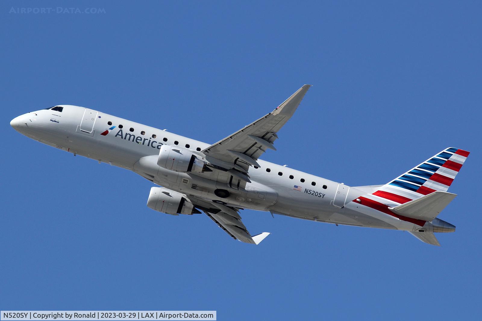 N520SY, 2022 Embraer 175LR (ERJ-170-200LR) C/N 17000905, at lax