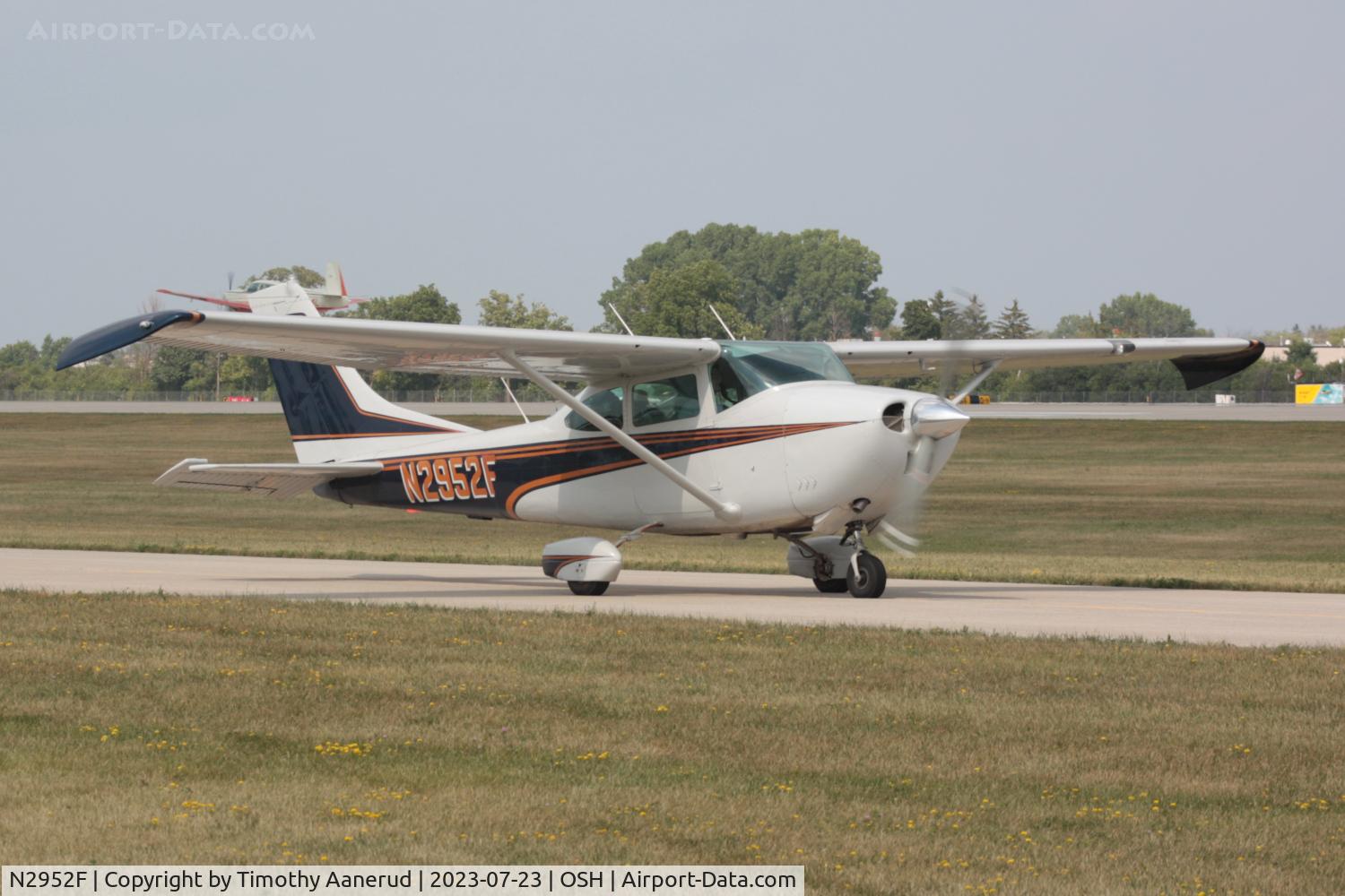 N2952F, 1966 Cessna 182J Skylane C/N 182-57052, 1966 Cessna 182J, c/n: 18257052, AirVenture 2023