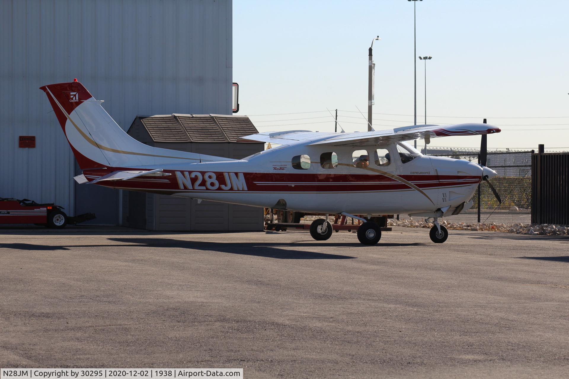 N28JM, 1979 Cessna P210N Pressurised Centurion C/N P21000431, Parked