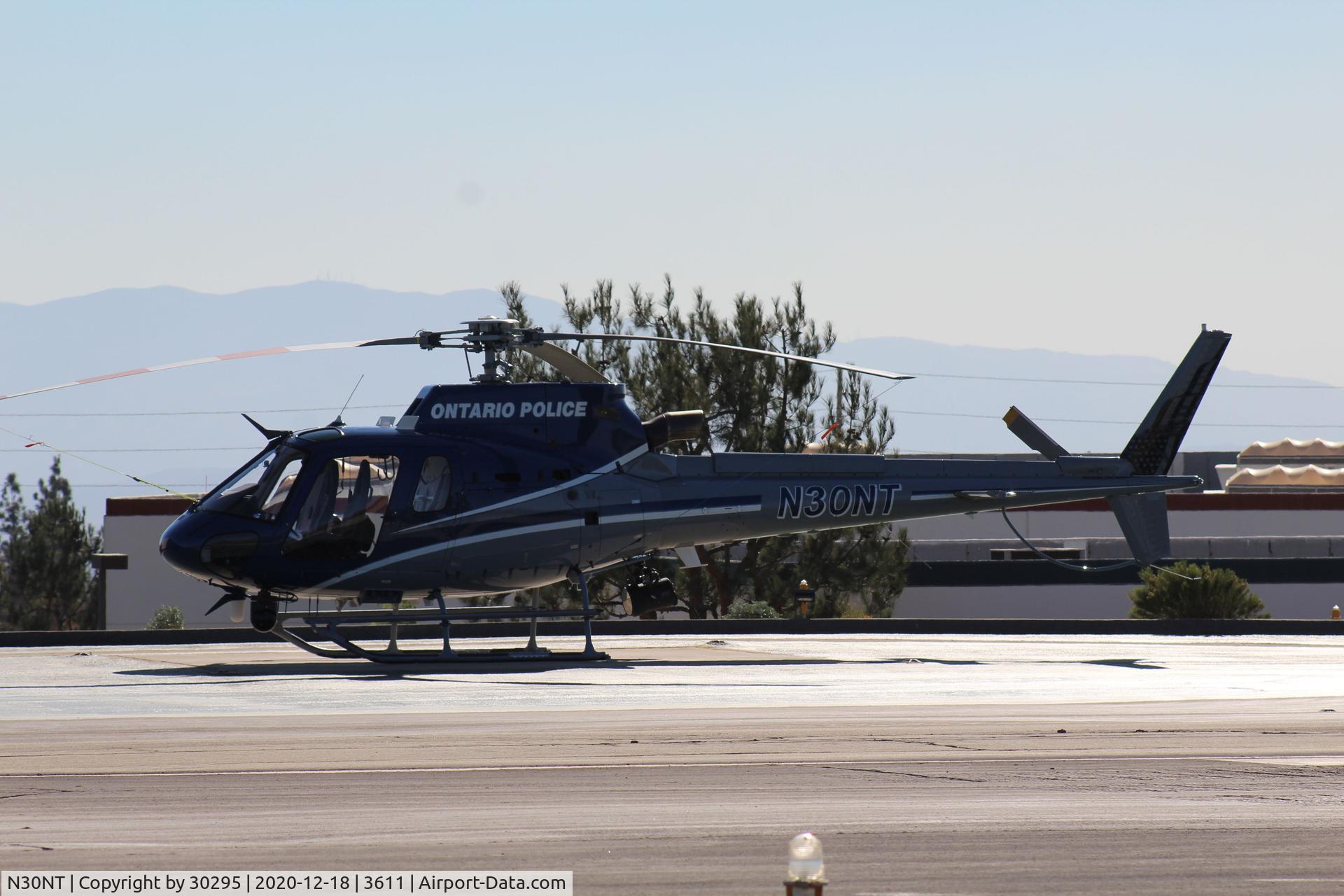 N30NT, 2020 Airbus Helicopters AS-350B-3 Ecureuil C/N 8798, Parked