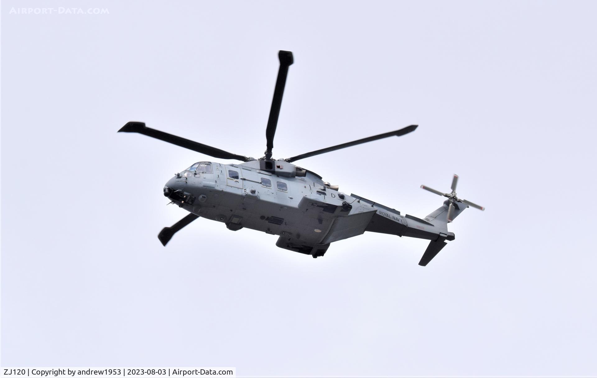 ZJ120, AgustaWestland EH-101 Merlin HC.4 C/N 50083/RAF04, ZJ120 over the Bristol Channel.