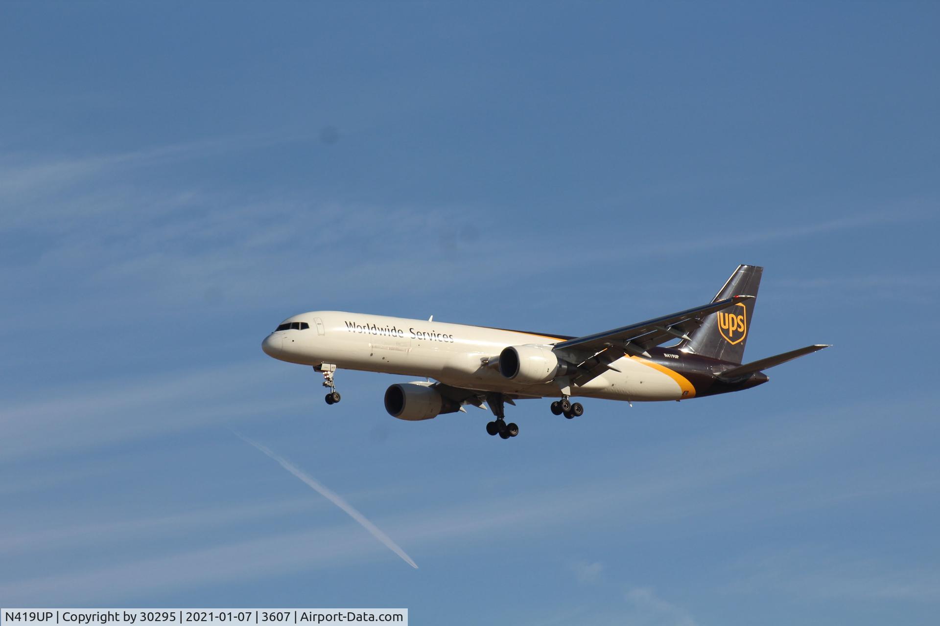 N419UP, 1990 Boeing 757-24APF C/N 23906, Inbound