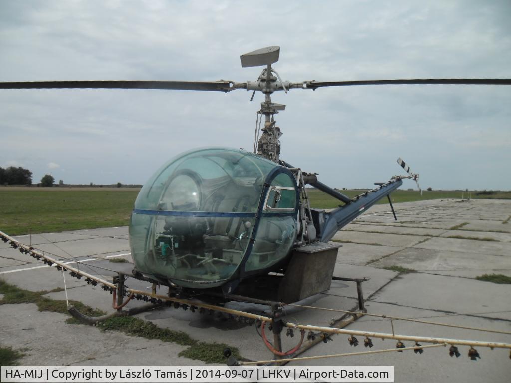 HA-MIJ, 1962 Hiller HT.2 C/N 2262, Hiller UH-12 cropduster