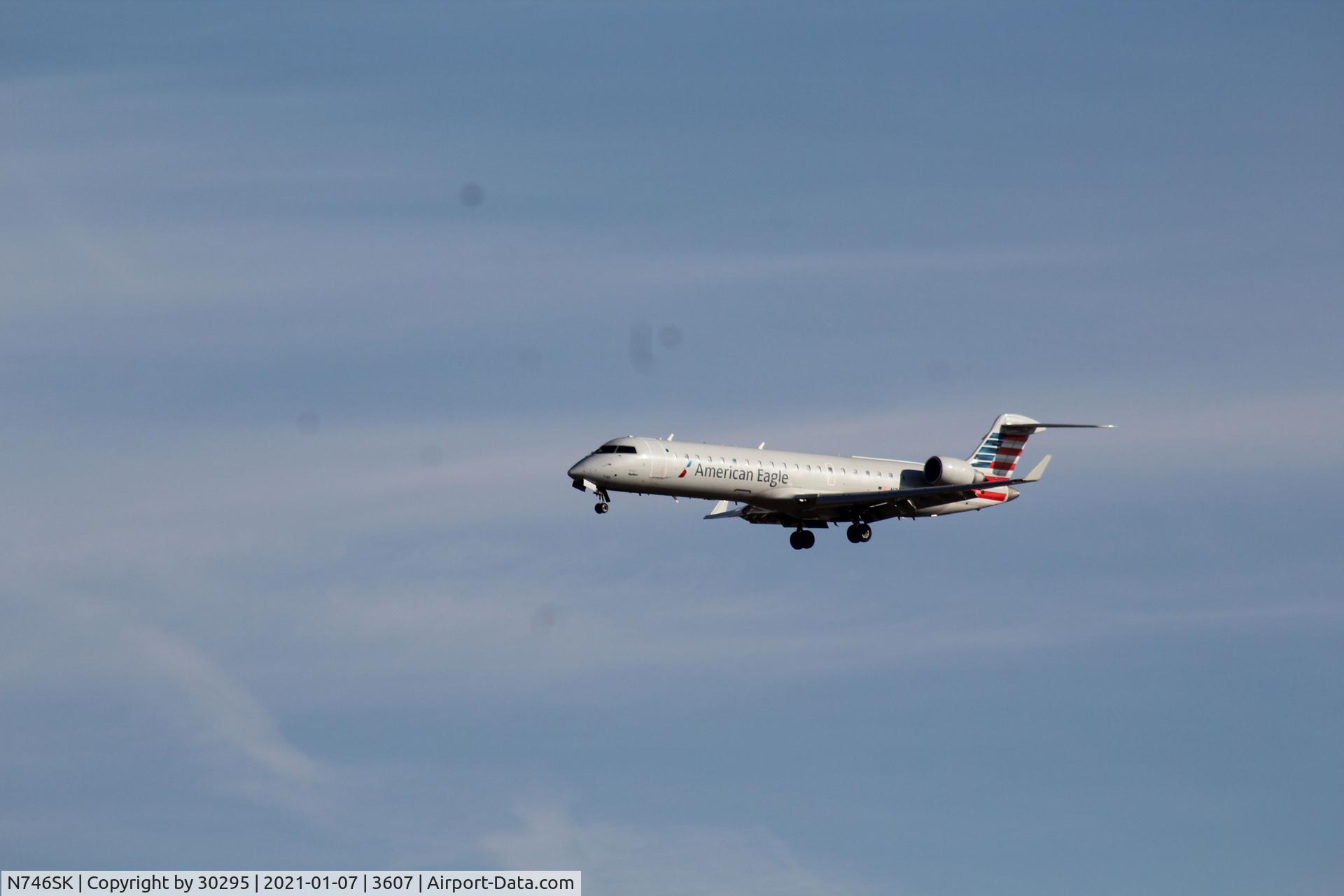 N746SK, 2005 Bombardier CRJ-700 (CL-600-2C10) Regional Jet C/N 10202, Inbound