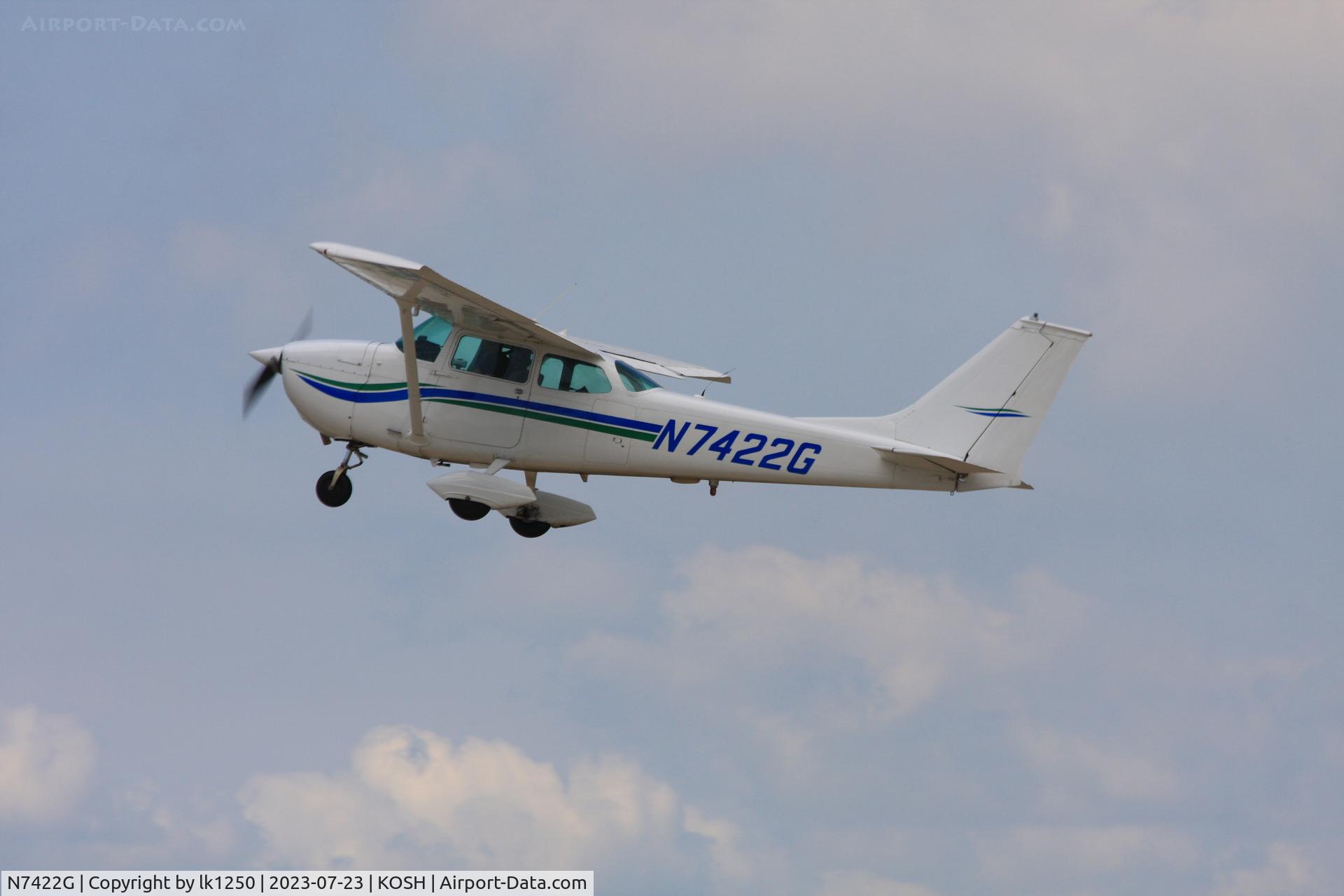 N7422G, 1970 Cessna 172K Skyhawk C/N 17259122, This Cessna 172K was at EAA Air Venture 2023