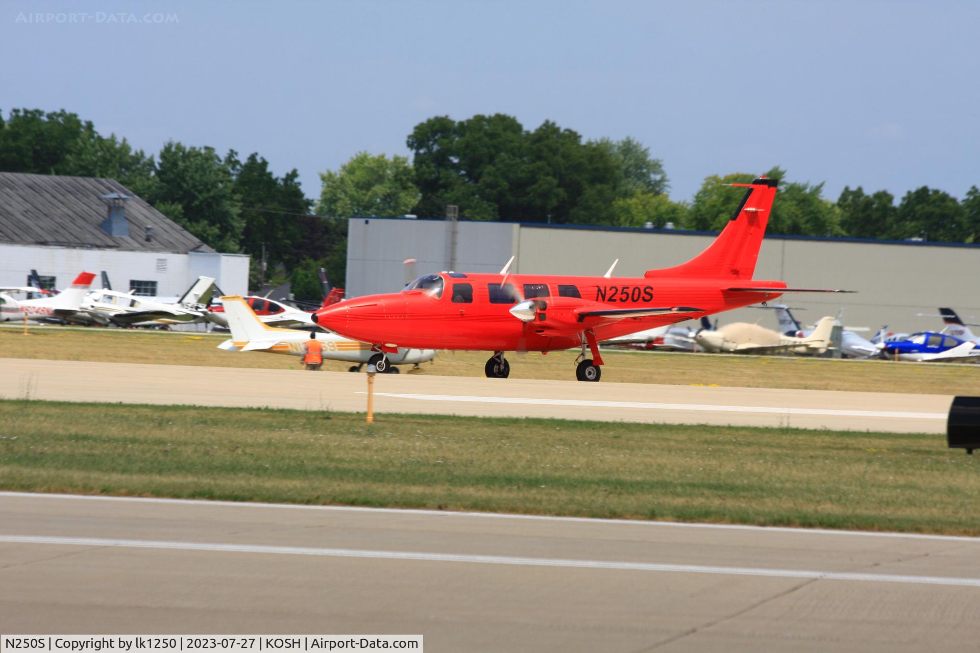 N250S, 1981 Piper PA-60-602P Aerostar C/N 60-8265004, This Aerostar was at EAA Air Venture 2023