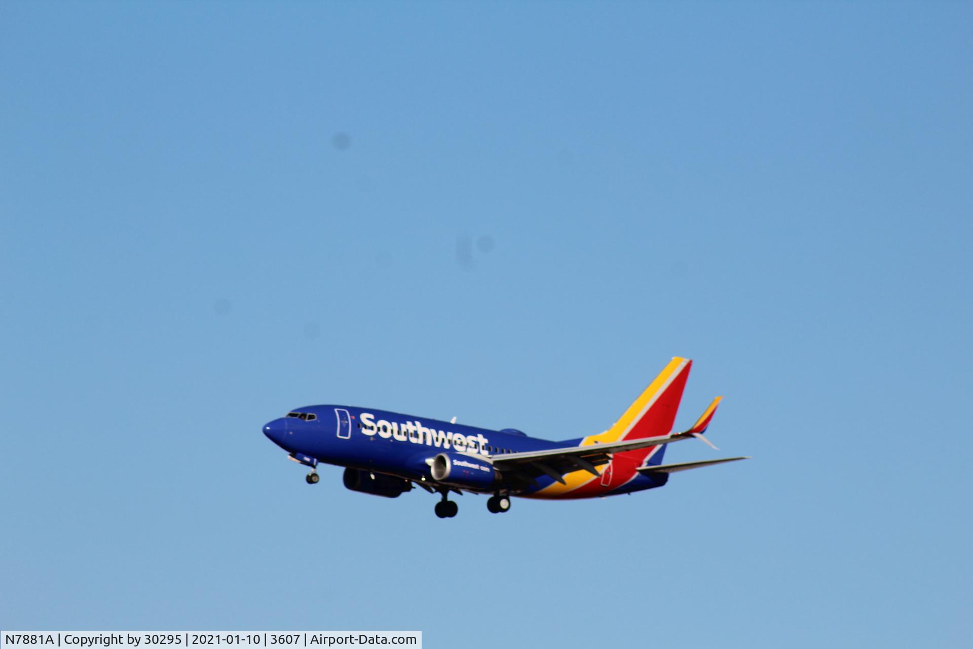 N7881A, 2008 Boeing 737-7CT C/N 35084, Inbound