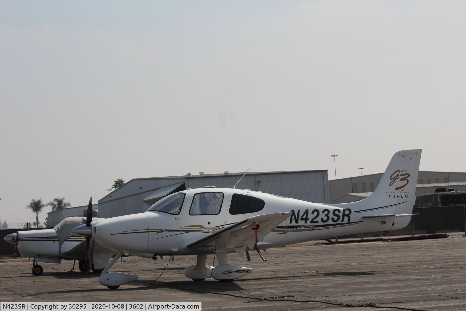 N423SR, 2007 Cirrus SR22 G3 GTS Turbo C/N 2459, Parked