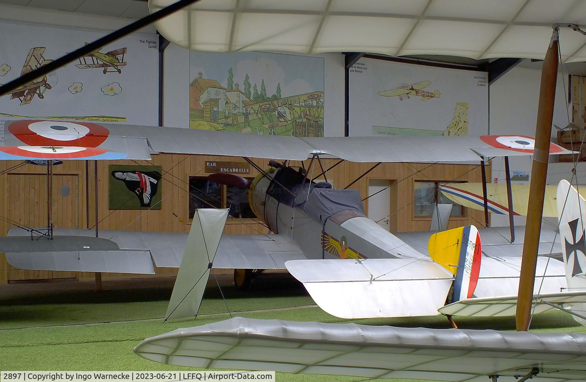 2897, 1917 Sopwith 1½ Strutter 1B2 C/N 2897, Sopwith 1 1/2 Strutter 1B2 at the Musee Volant Salis/Aero Vintage Academy, Cerny