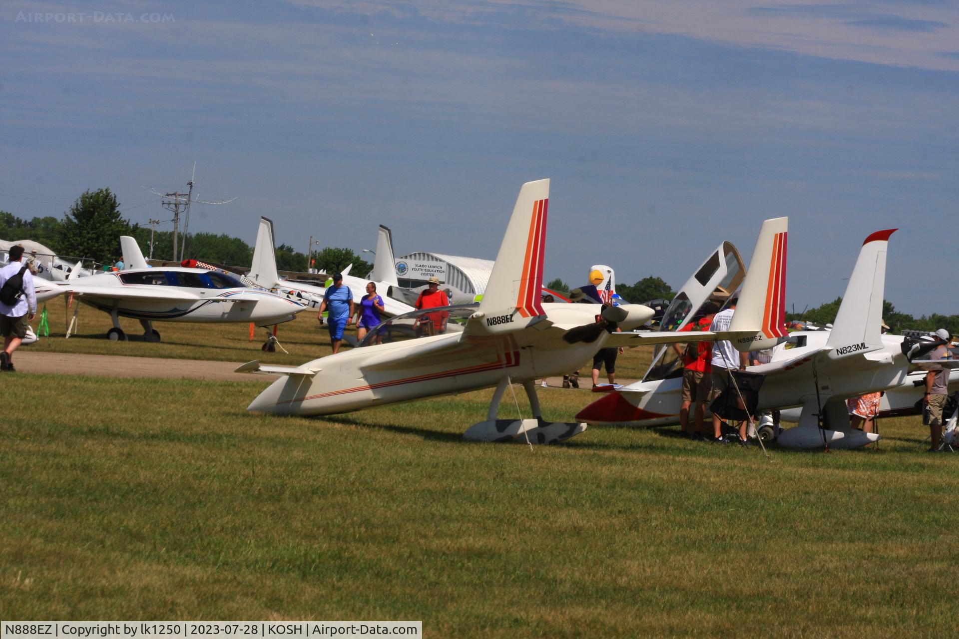 N888EZ, 1983 Rutan Long-EZ C/N 564, This Rutan Long Ez was at EAA Air Venture 2023