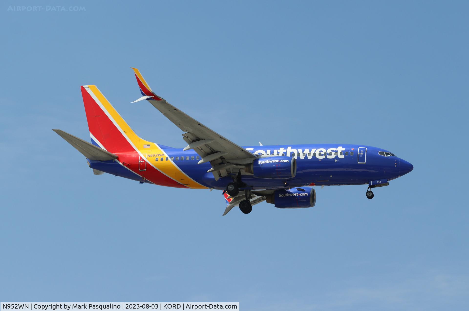 N952WN, 2010 Boeing 737-7H4 C/N 36667, Boeing 737-7H4
