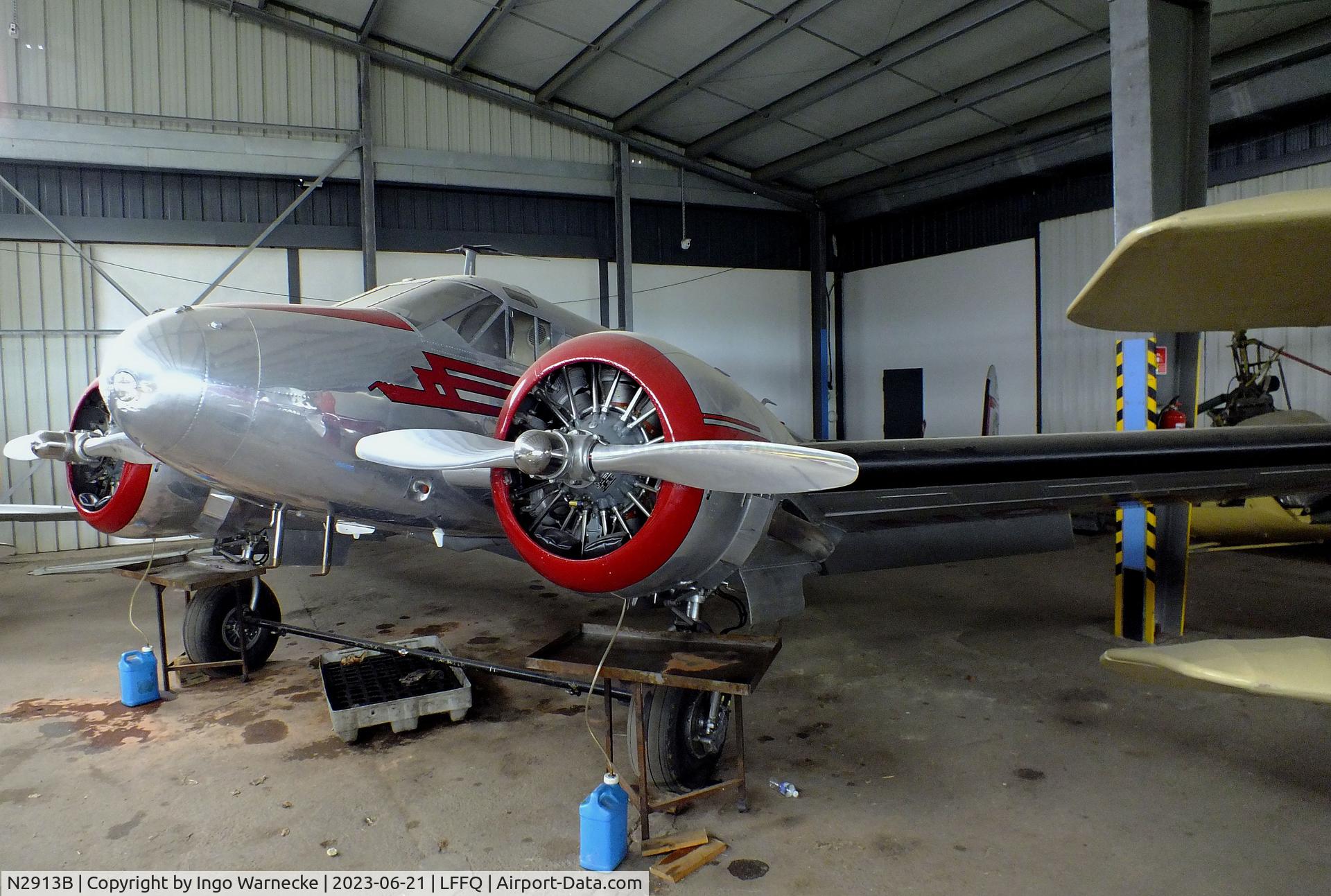 N2913B, 1953 Beech D18S C/N A-963, Beechcraft D18S Twin Beech at the Musee Volant Salis/Aero Vintage Academy, Cerny