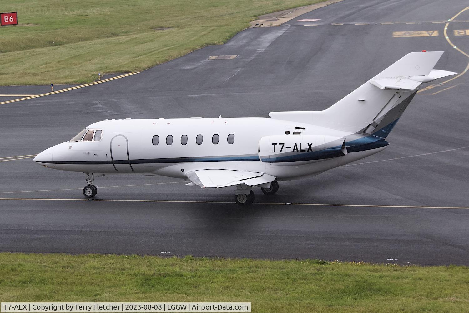 T7-ALX, 2001 Raytheon Hawker 800XP C/N 258536, At Luton Airport