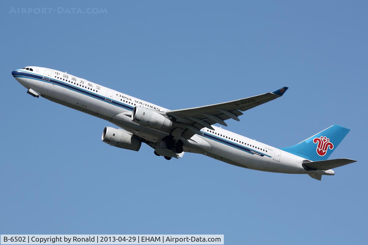 B-6502, 2008 Airbus A330-343E C/N 958, at spl