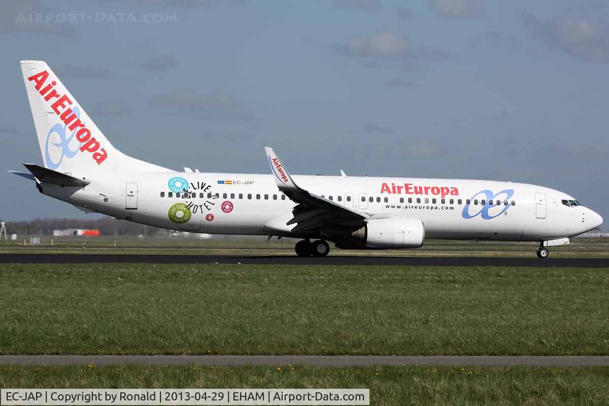 EC-JAP, 2004 Boeing 737-85P C/N 33971, at spl