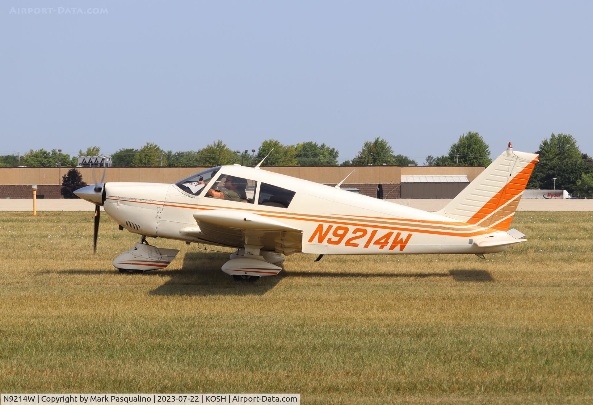 N9214W, 1967 Piper PA-28-235 C/N 28-10878, Piper PA-28-235