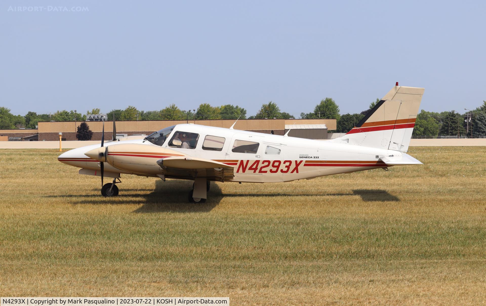 N4293X, 1983 Piper PA-34-220T C/N 34-8333043, Piper PA-34-220T