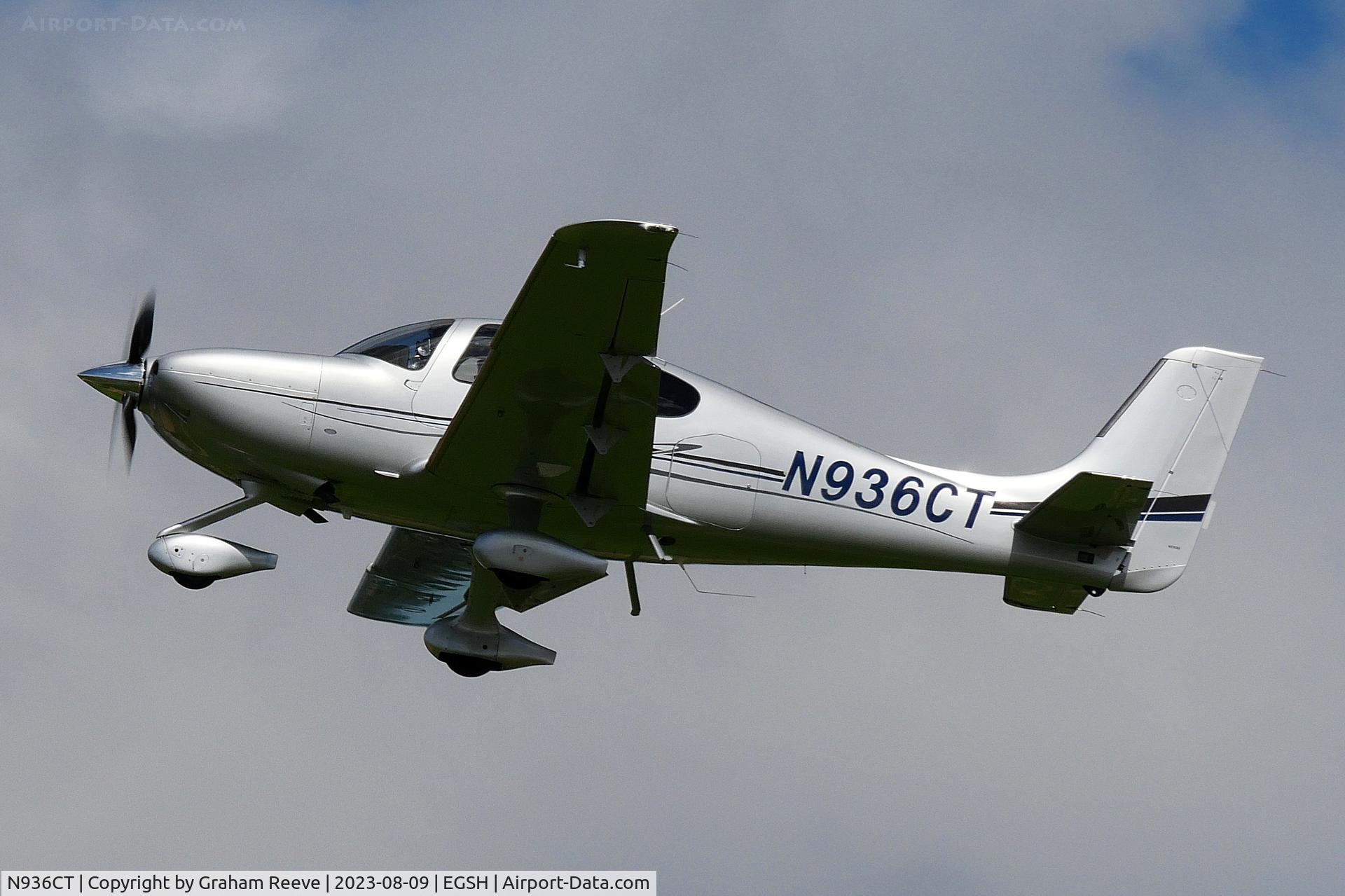 N936CT, 2013 Cirrus SR22T C/N 0648, Departing from Norwich.