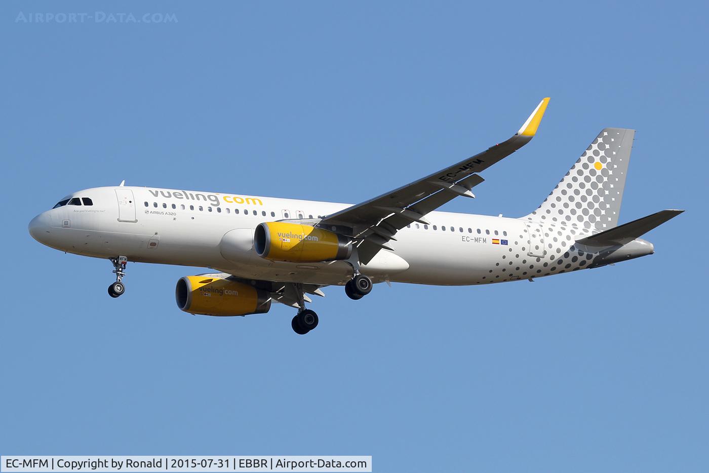 EC-MFM, 2015 Airbus A320-232 C/N 6571, at bru