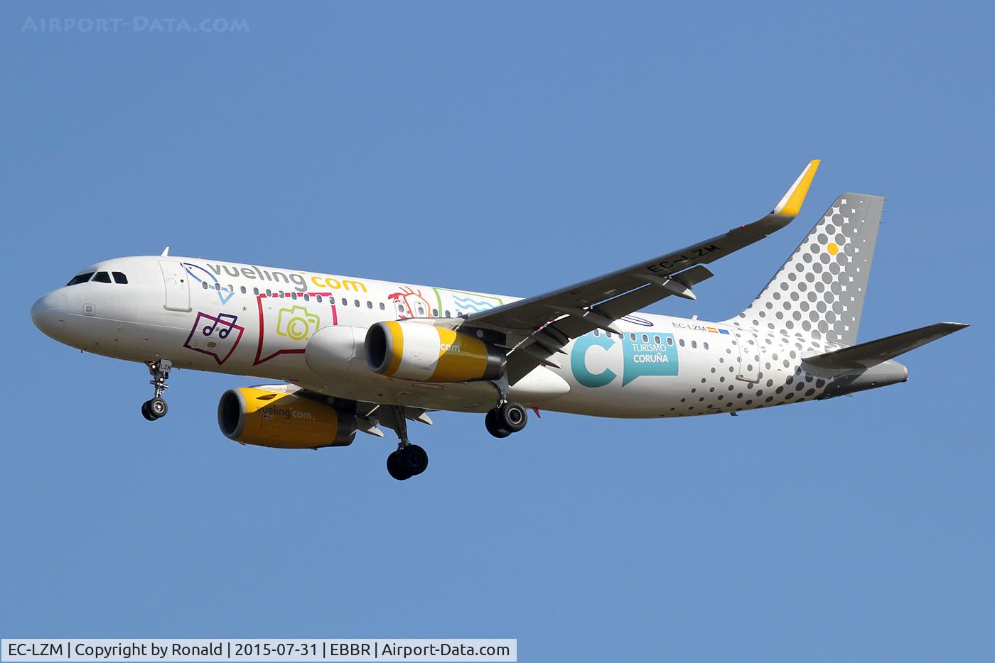 EC-LZM, 2013 Airbus A320-232 C/N 5877, at bru