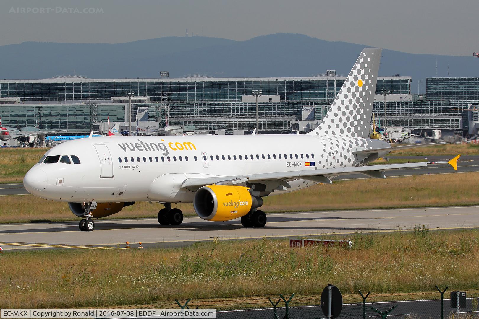 EC-MKX, 2007 Airbus A319-111 C/N 3054, at fra