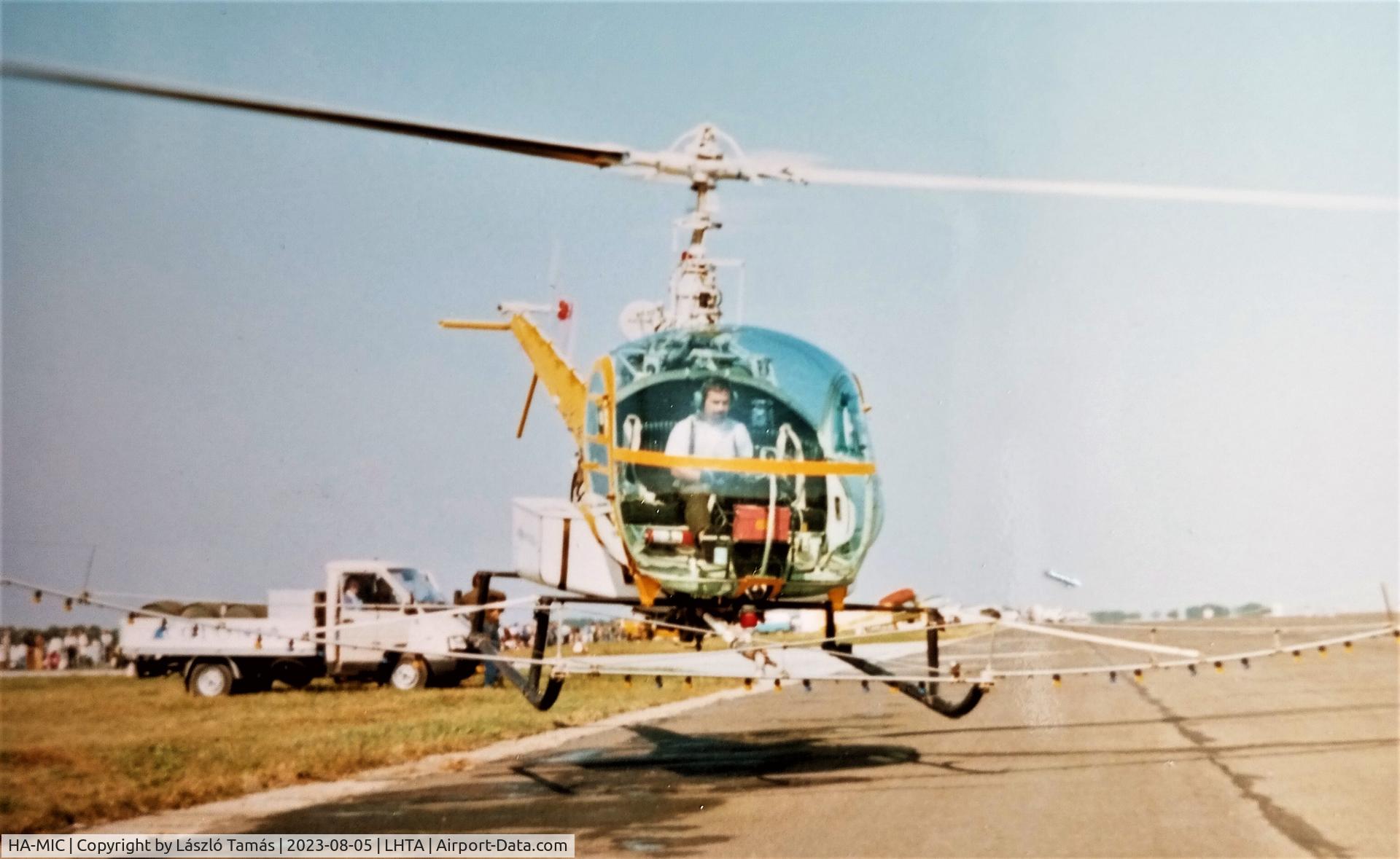 HA-MIC, Hiller UH-12E C/N 5225, UH-12E, Taszár airbase, 1991