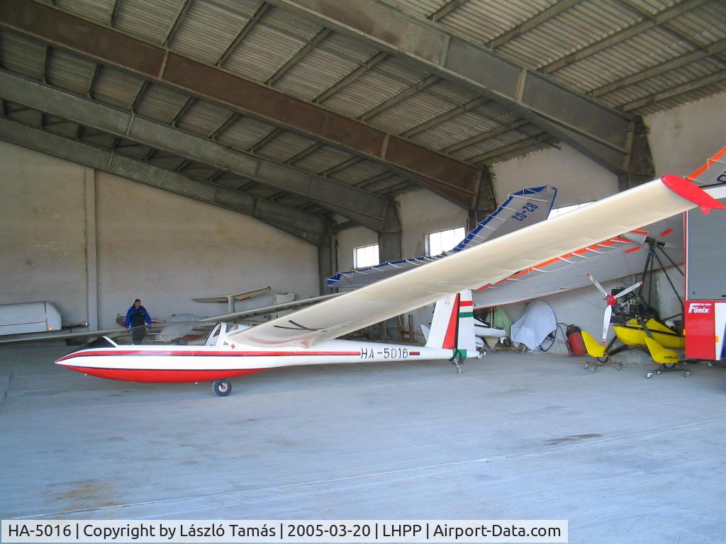 HA-5016, 1981 ICA-Brasov IS-28B2 C/N 304, IS-28 